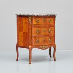 1024 5066 CHEST OF DRAWERS